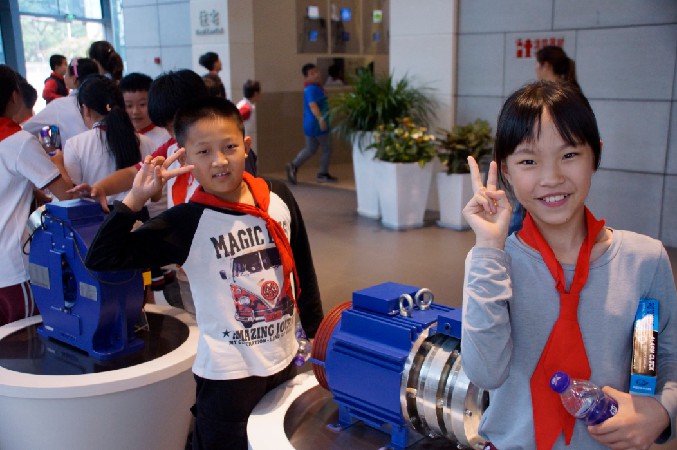 点赞 | 九亭二小“行走松江”,研学永大,躬行实践 点赞 | 九亭二小“行走松江”,研学永大,躬行实践